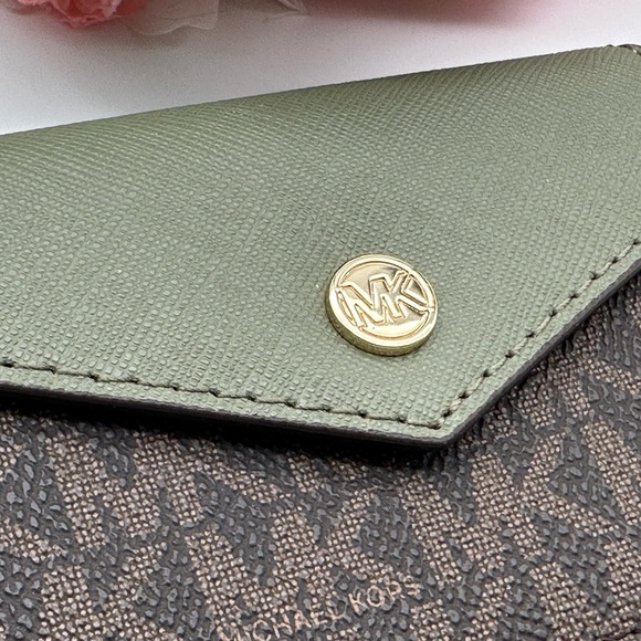 Michael Kors Small Flap Key Ring Card Case - Picture 9 of 14